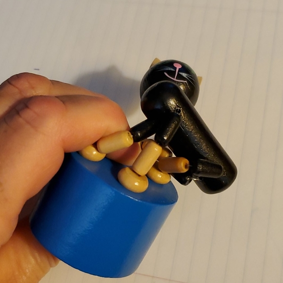 Falling down toy - Picture 4 of 4